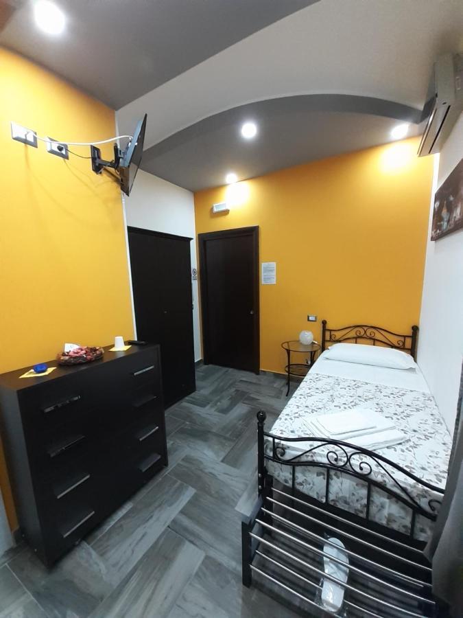 Casa Provenza Hotel Катания Екстериор снимка