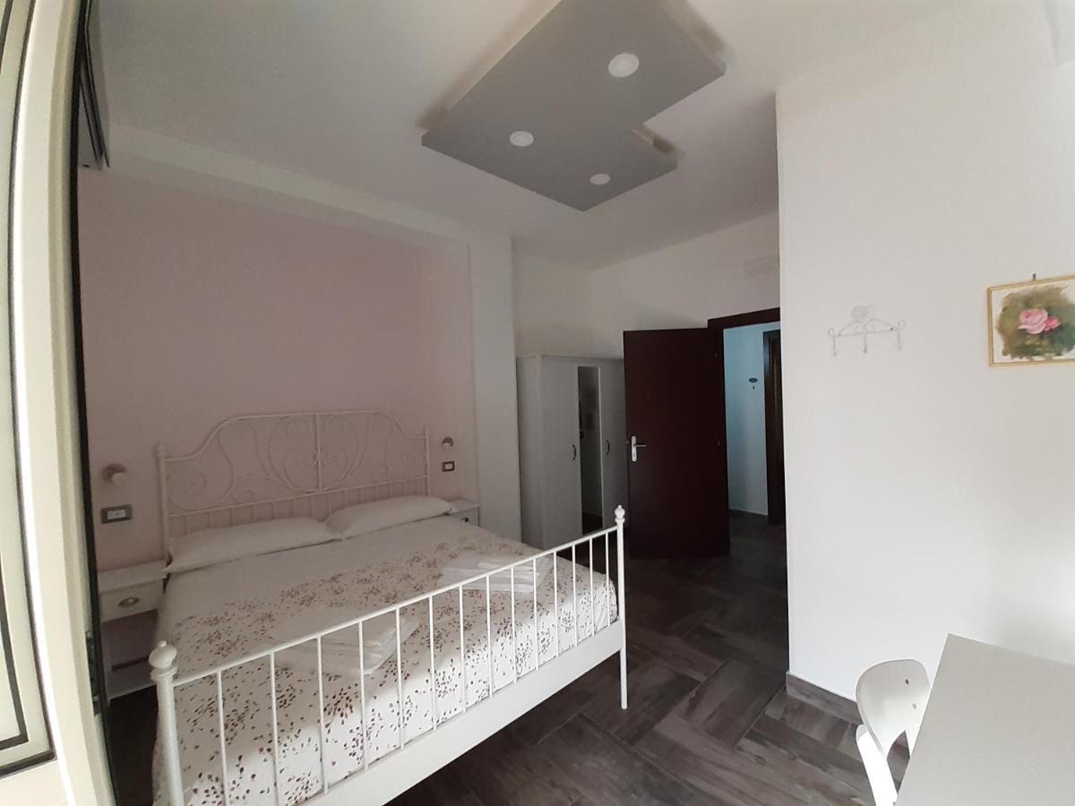 Casa Provenza Hotel Катания Екстериор снимка