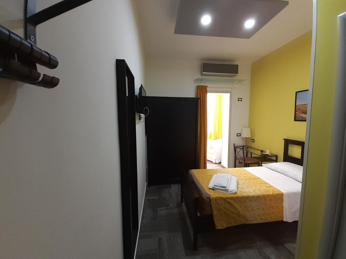 Casa Provenza Hotel Катания Екстериор снимка