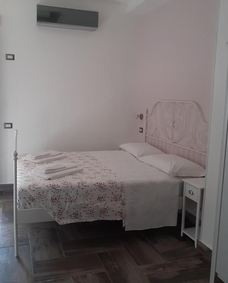 Casa Provenza Hotel Катания Екстериор снимка