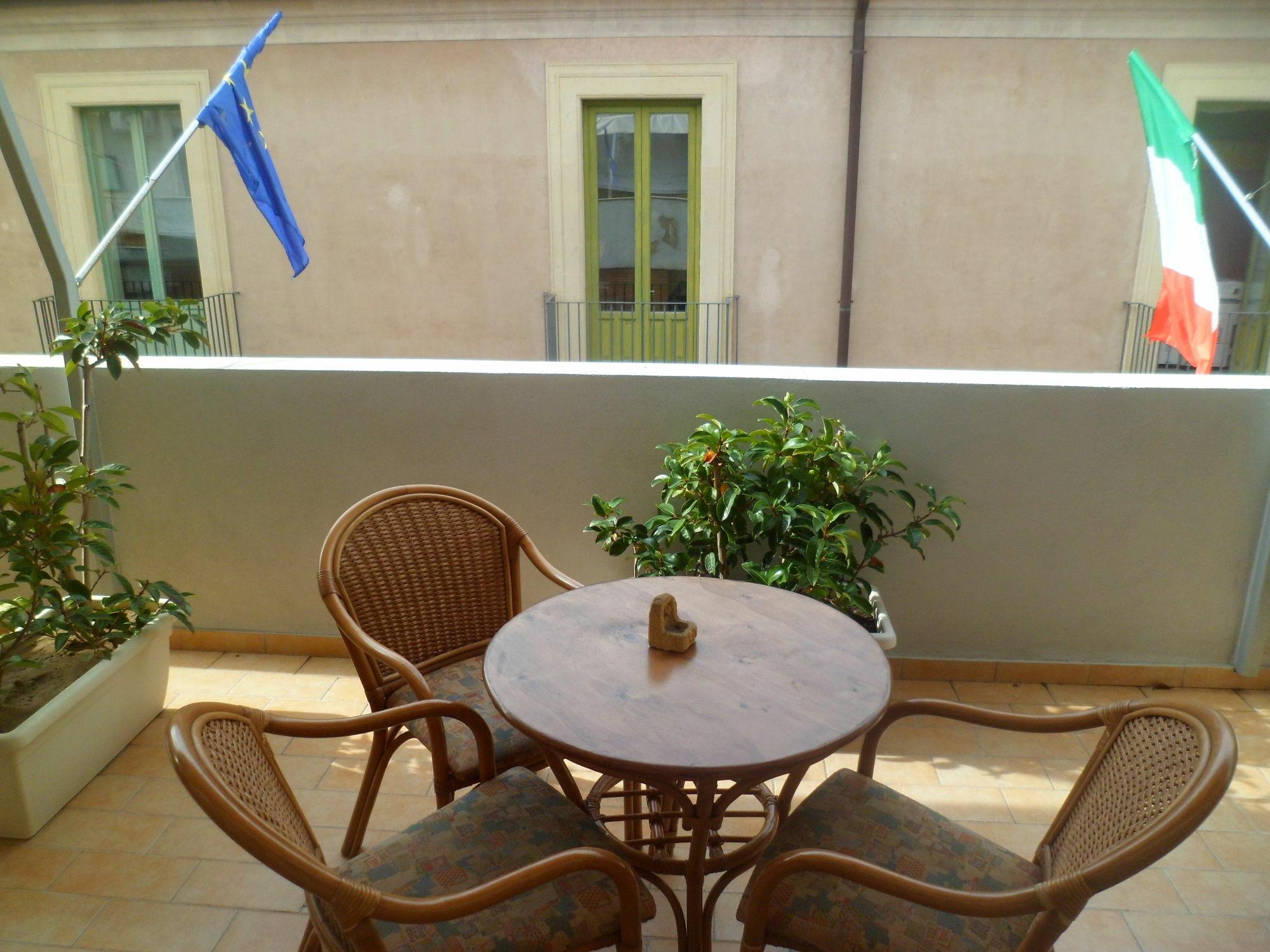 Casa Provenza Hotel Катания Екстериор снимка